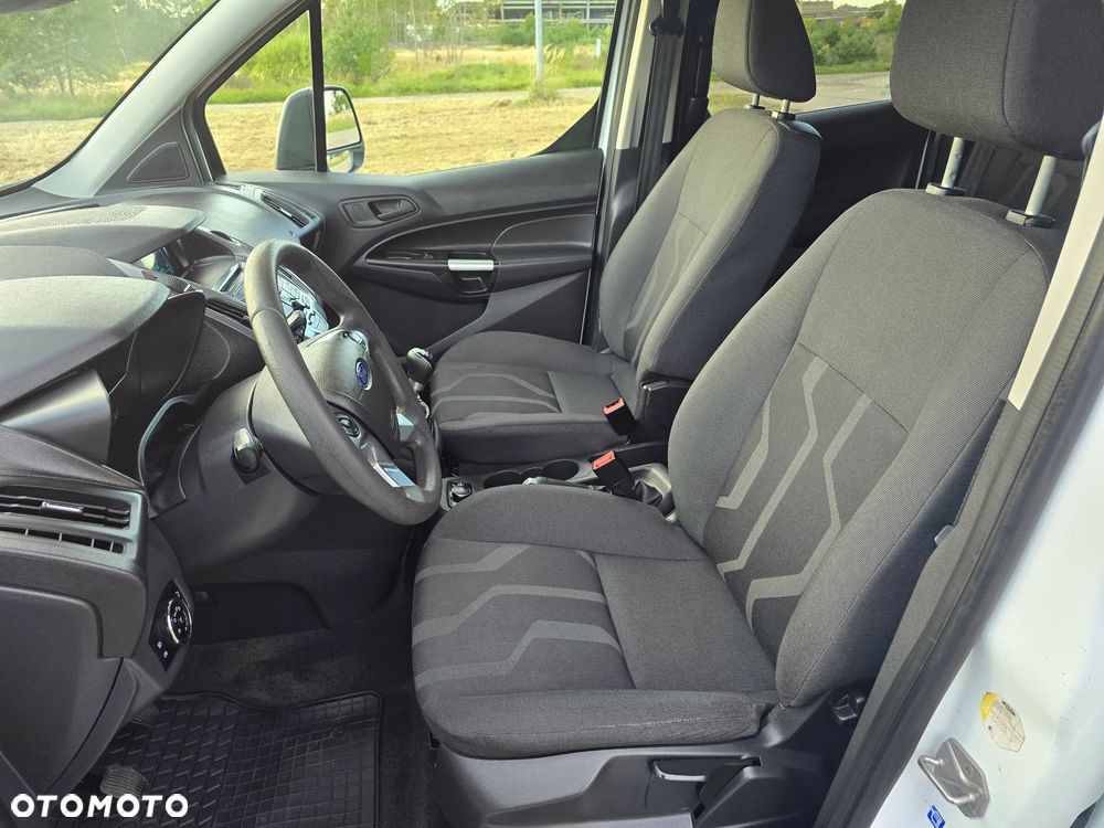 Ford Tourneo Connect - 11