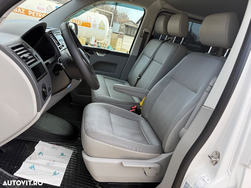 Volkswagen Transporter - 9