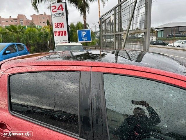 Toyota Yaris 1.4 D-4D High Pack+NAVI - 13