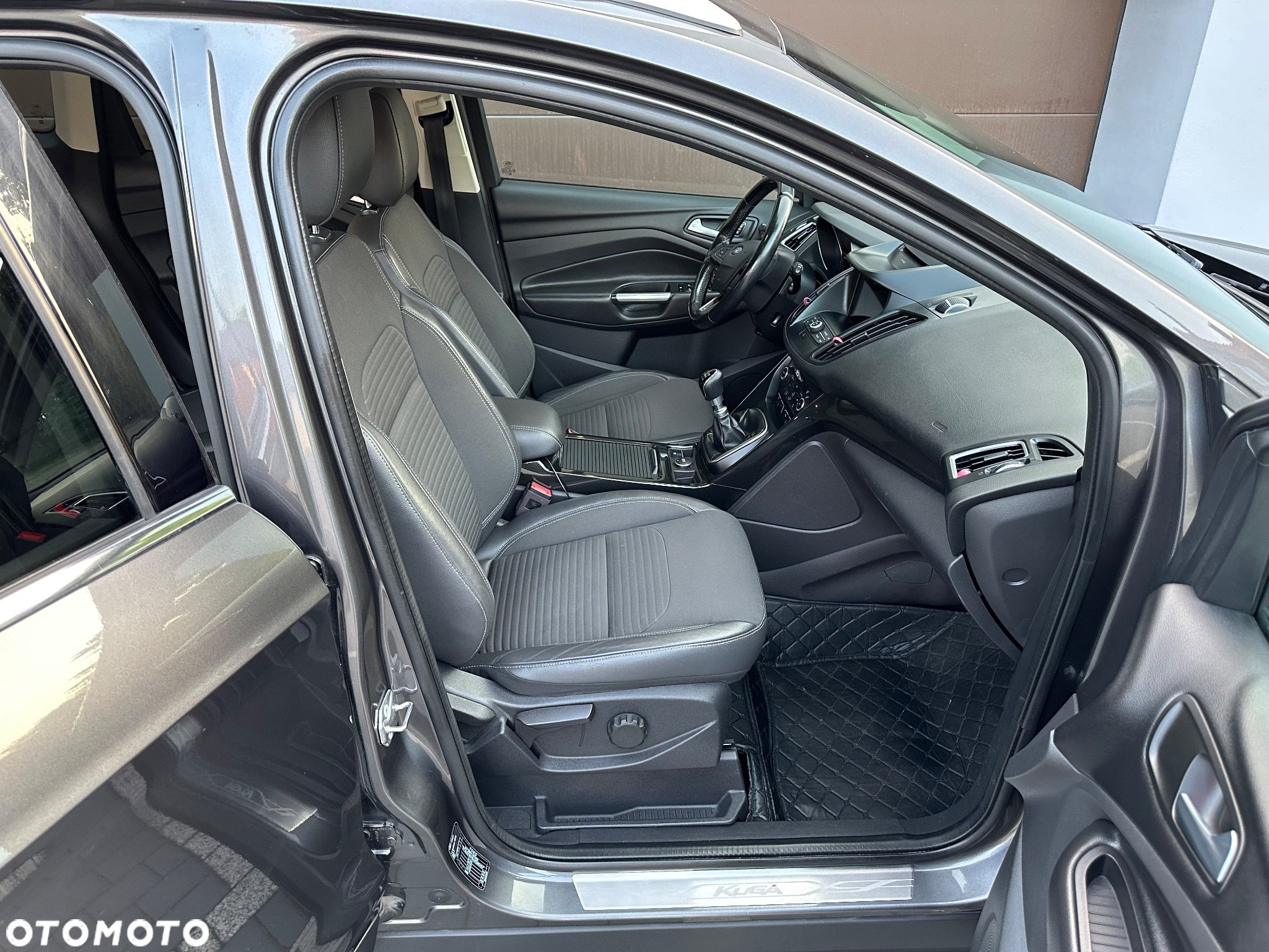Ford Kuga 1.5 EcoBoost FWD Titanium ASS MMT6 - 26