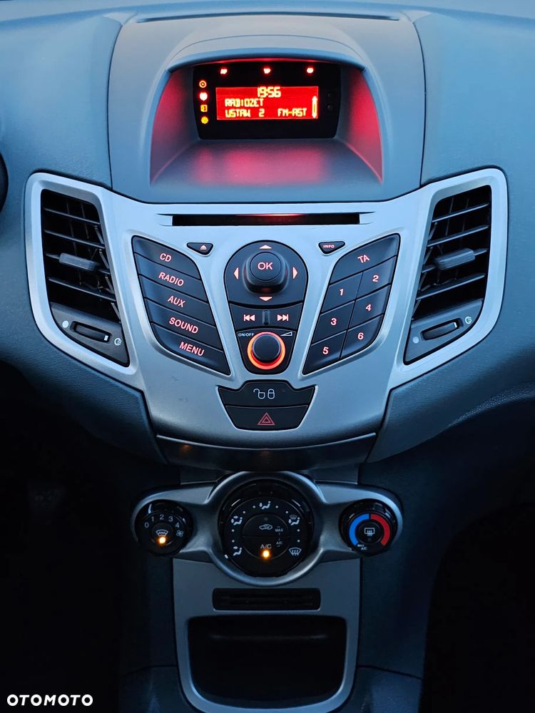 Ford Fiesta 1.25 Trend EU5 - 6