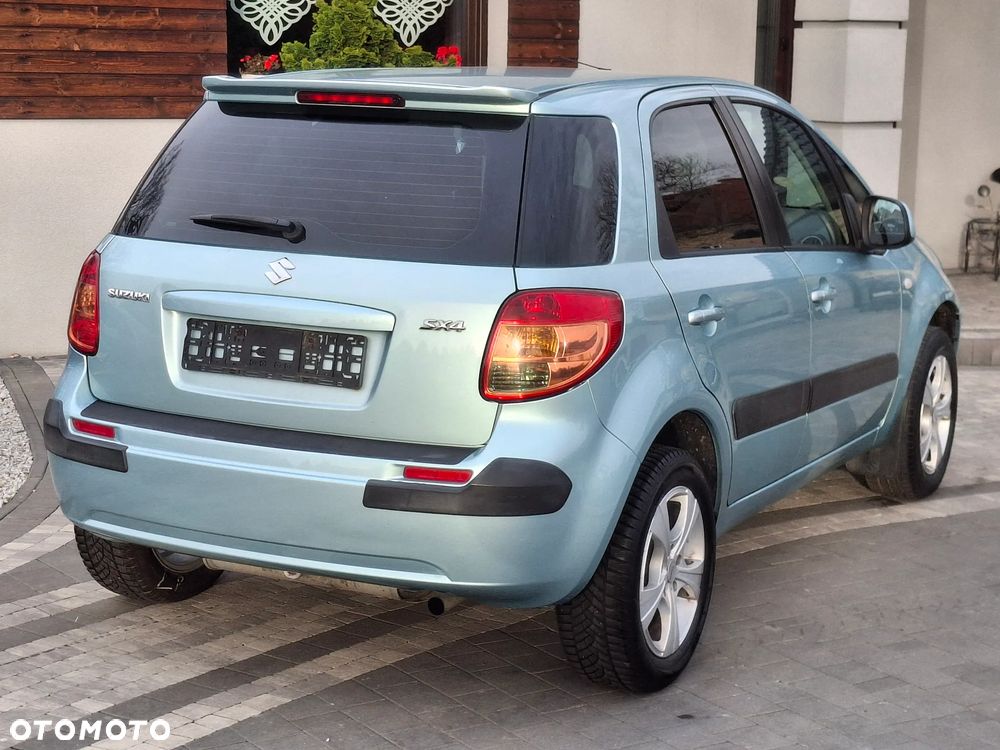 Suzuki SX4 1.6 GS / Premium - 12