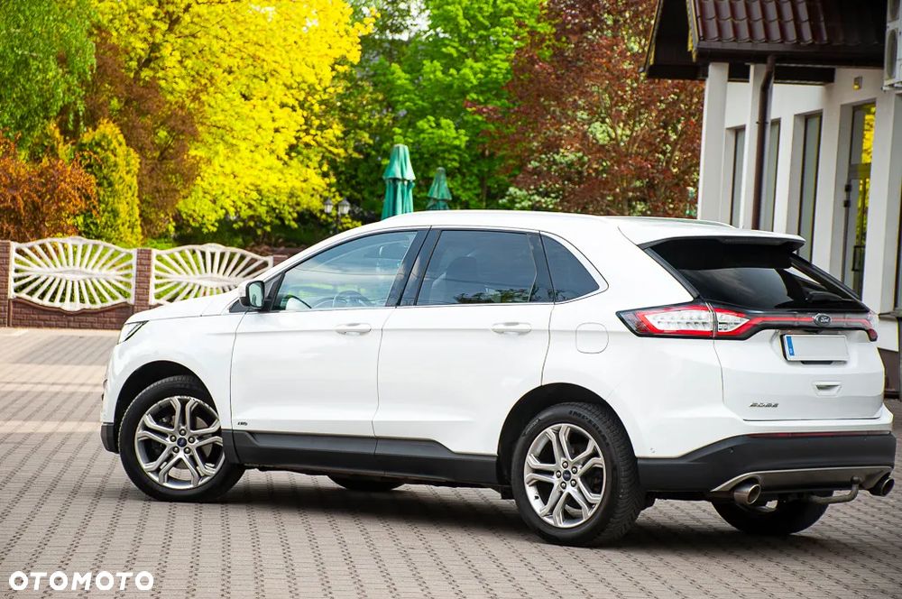 Ford Edge 2.0 TDCi 4x4 Titanium - 23
