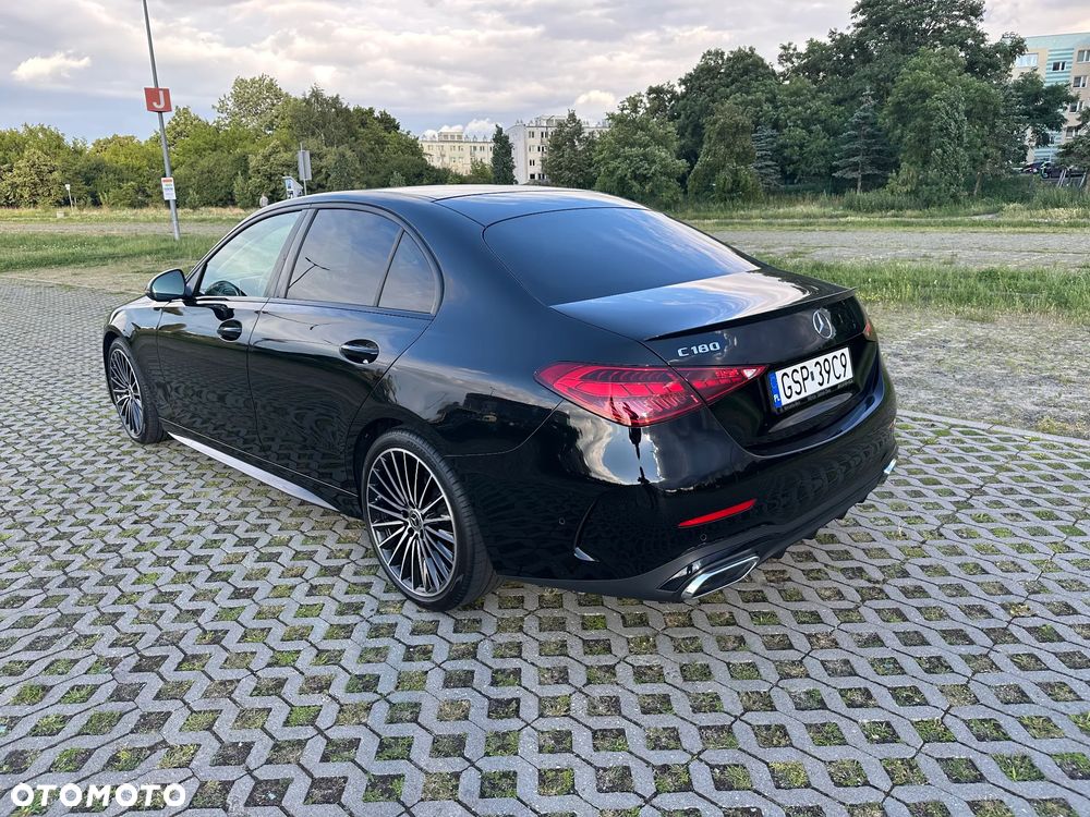 Mercedes-Benz Klasa C 180 9G-TRONIC AMG Line Advanced - 23