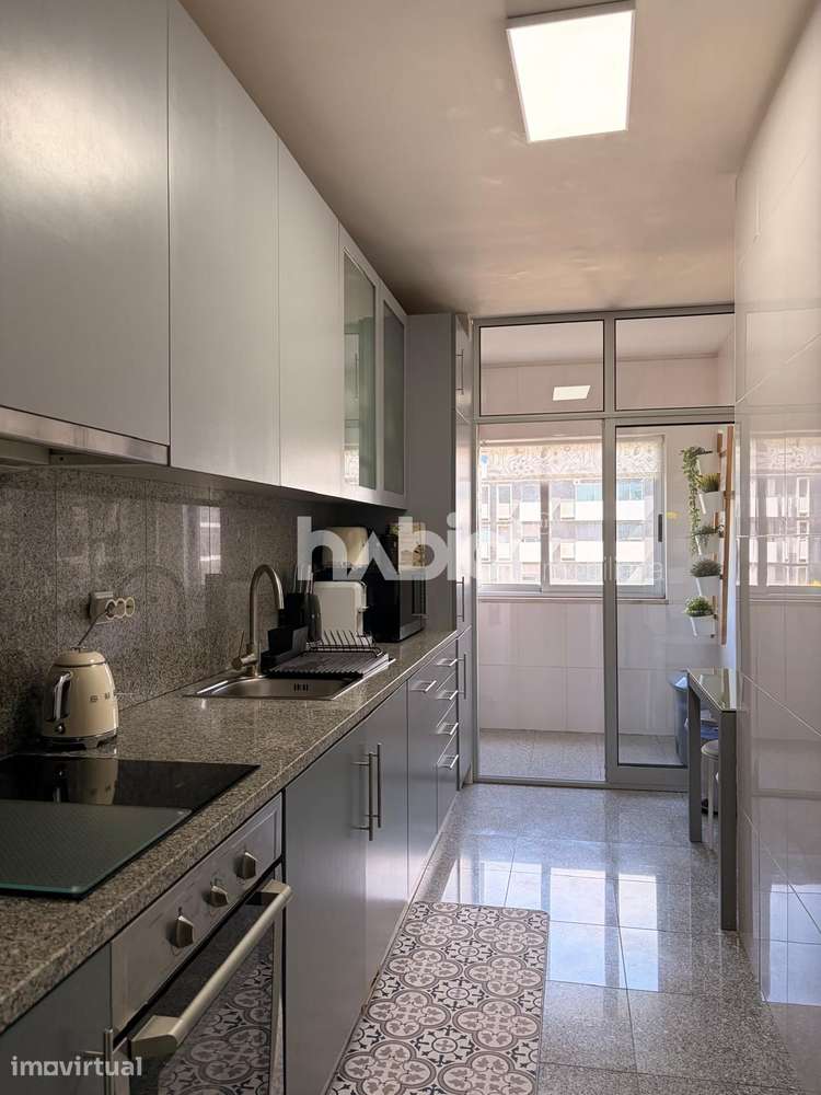 Apartamento T1+1 com lugar garagem em Padrão da Légua - Grande imagem: 5/16