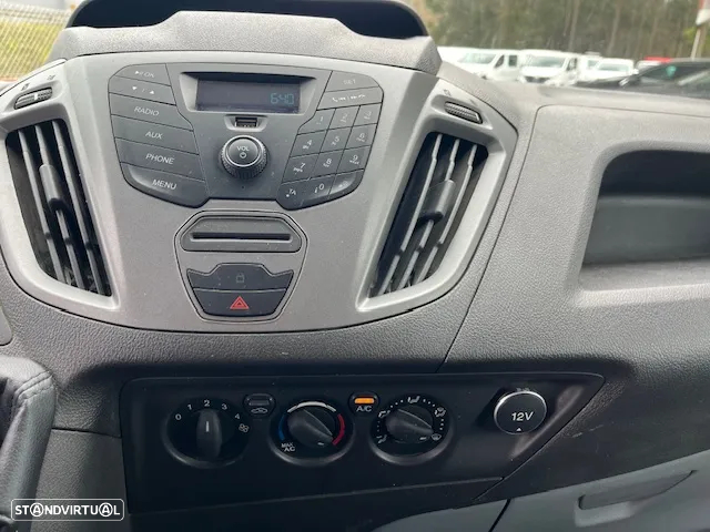 Ford TRANSIT CUSTOM - 11