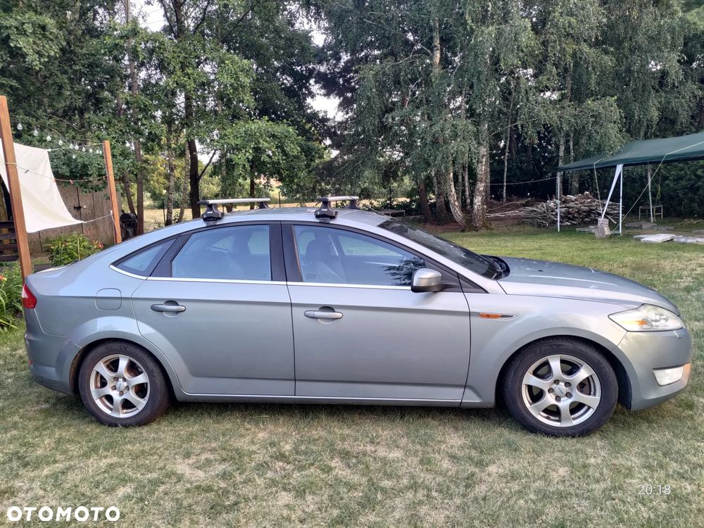 Ford Mondeo 2.5 Titanium - 1