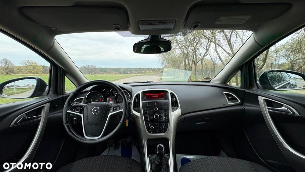 Opel Astra 1.4 Turbo Style - 11