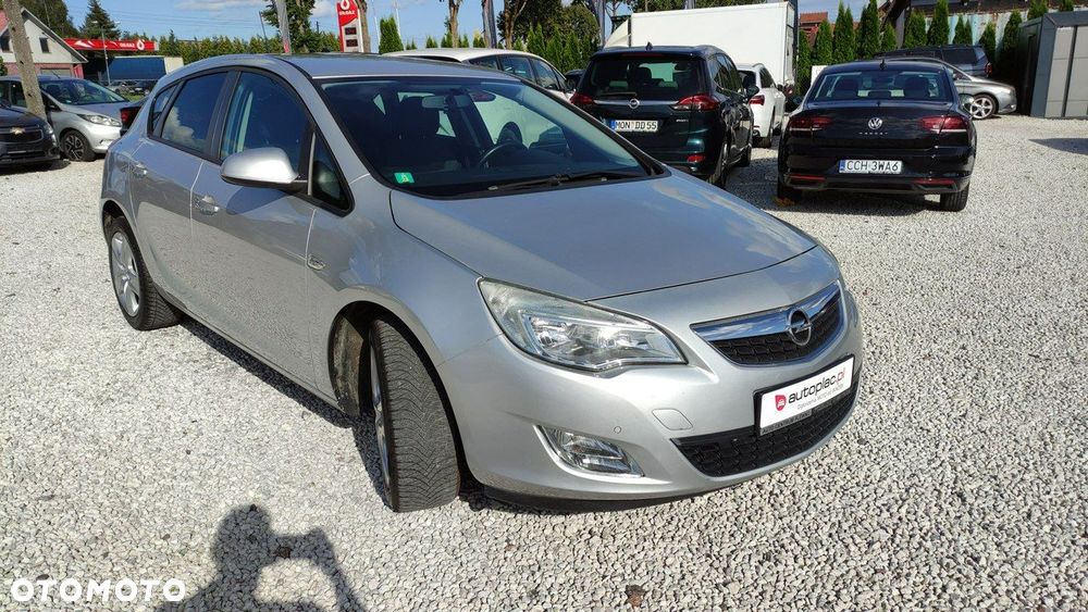 Opel Astra - 2