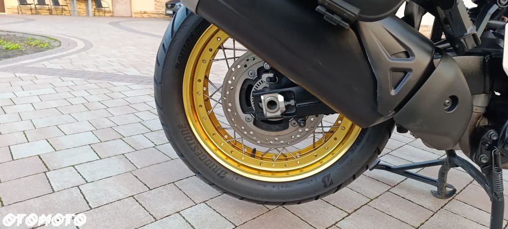 Suzuki V-STROM - 23