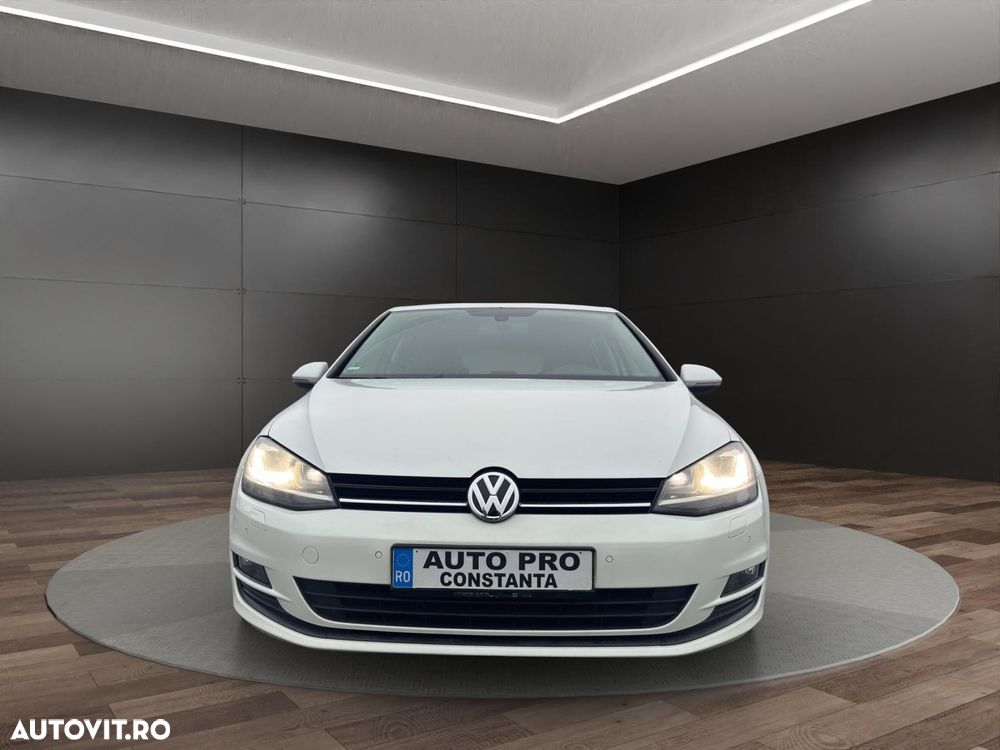 Volkswagen Golf - 15