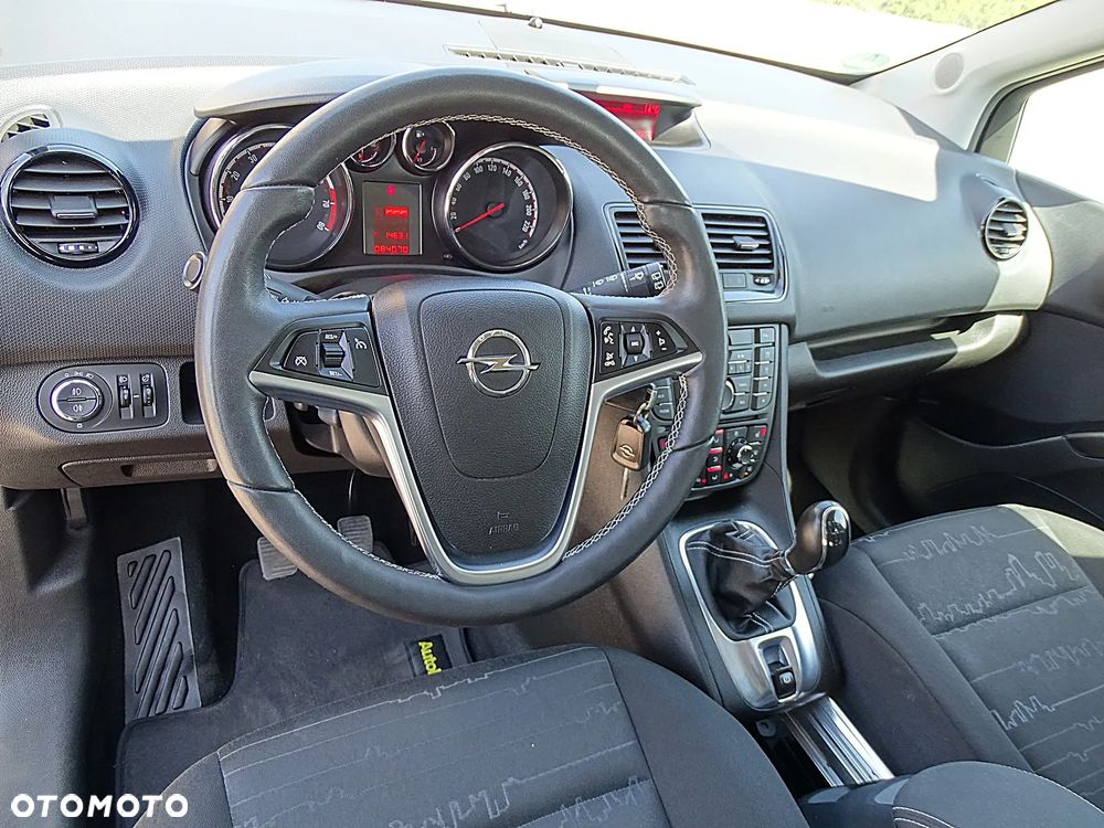 Opel Meriva 1.4 T Cosmo - 30