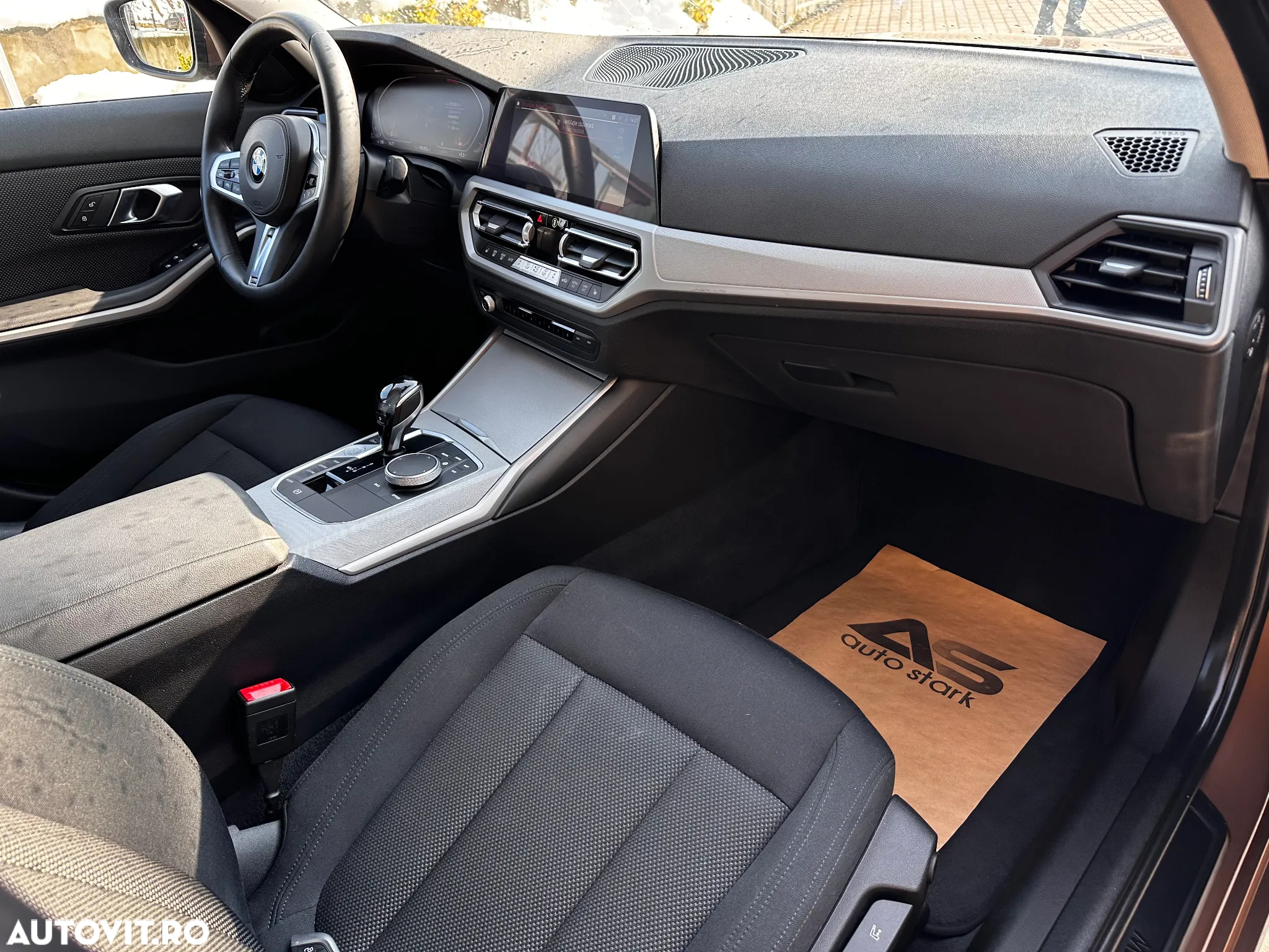BMW Seria 3 318d Aut. - 6