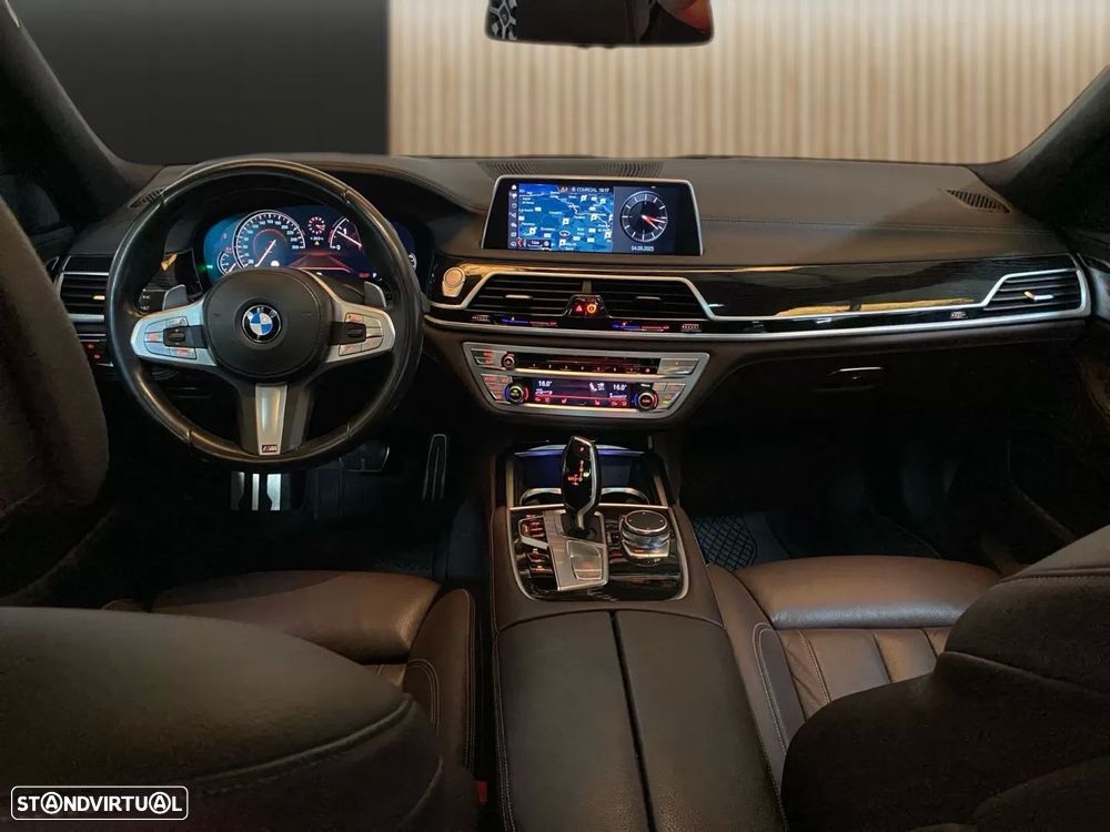 BMW 725 d Pack M - 8