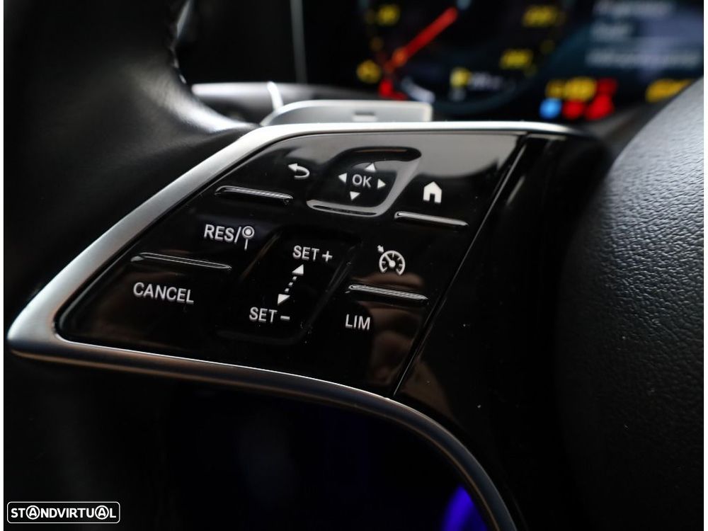 Mercedes-Benz E 220 d AMG Line - 30