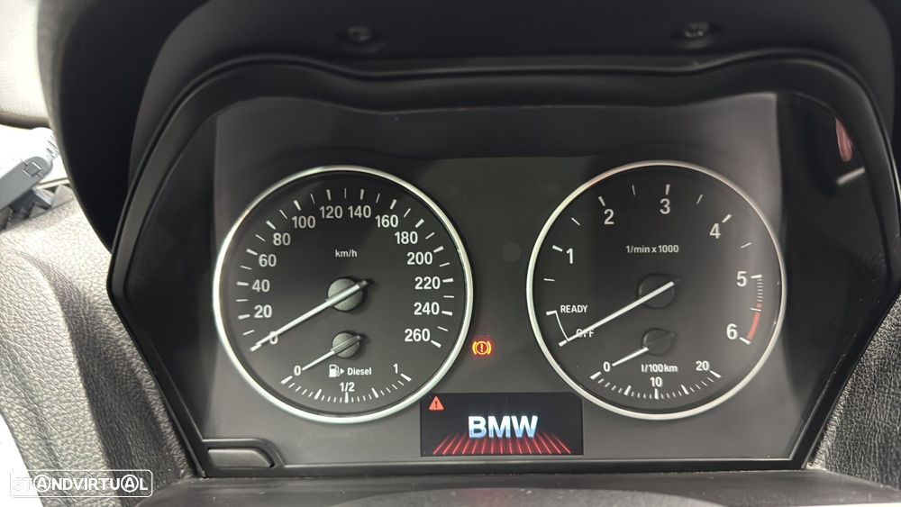 BMW 118 d Line Urban - 11