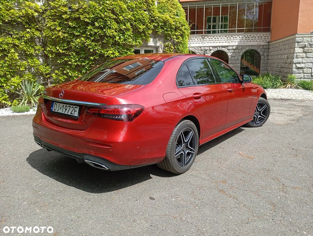 Mercedes-Benz Klasa E 300 de 9G-TRONIC AMG Line - 2