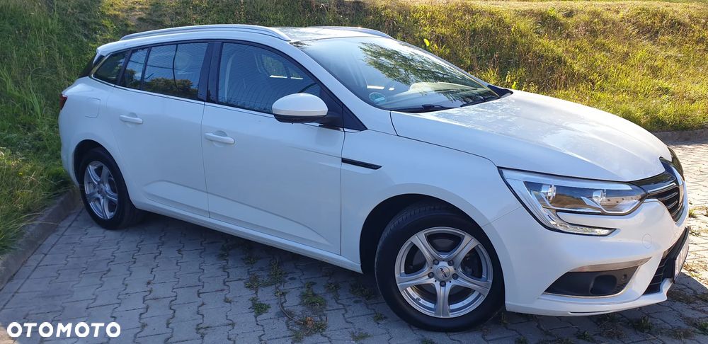 Renault Megane ENERGY TCe 130 BUSINESS - 9