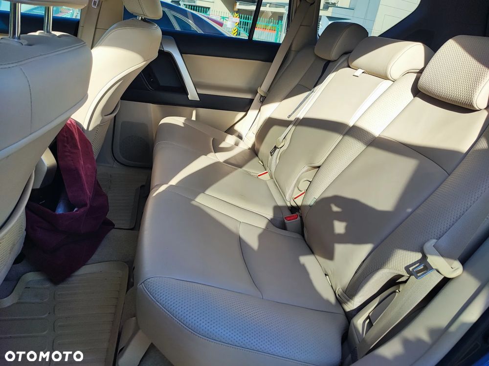 Toyota Land Cruiser LC 3.0 D-4D Prestige - 12