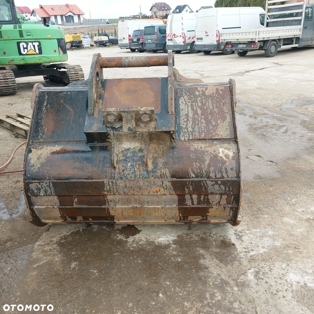 Caterpillar 323D - 4