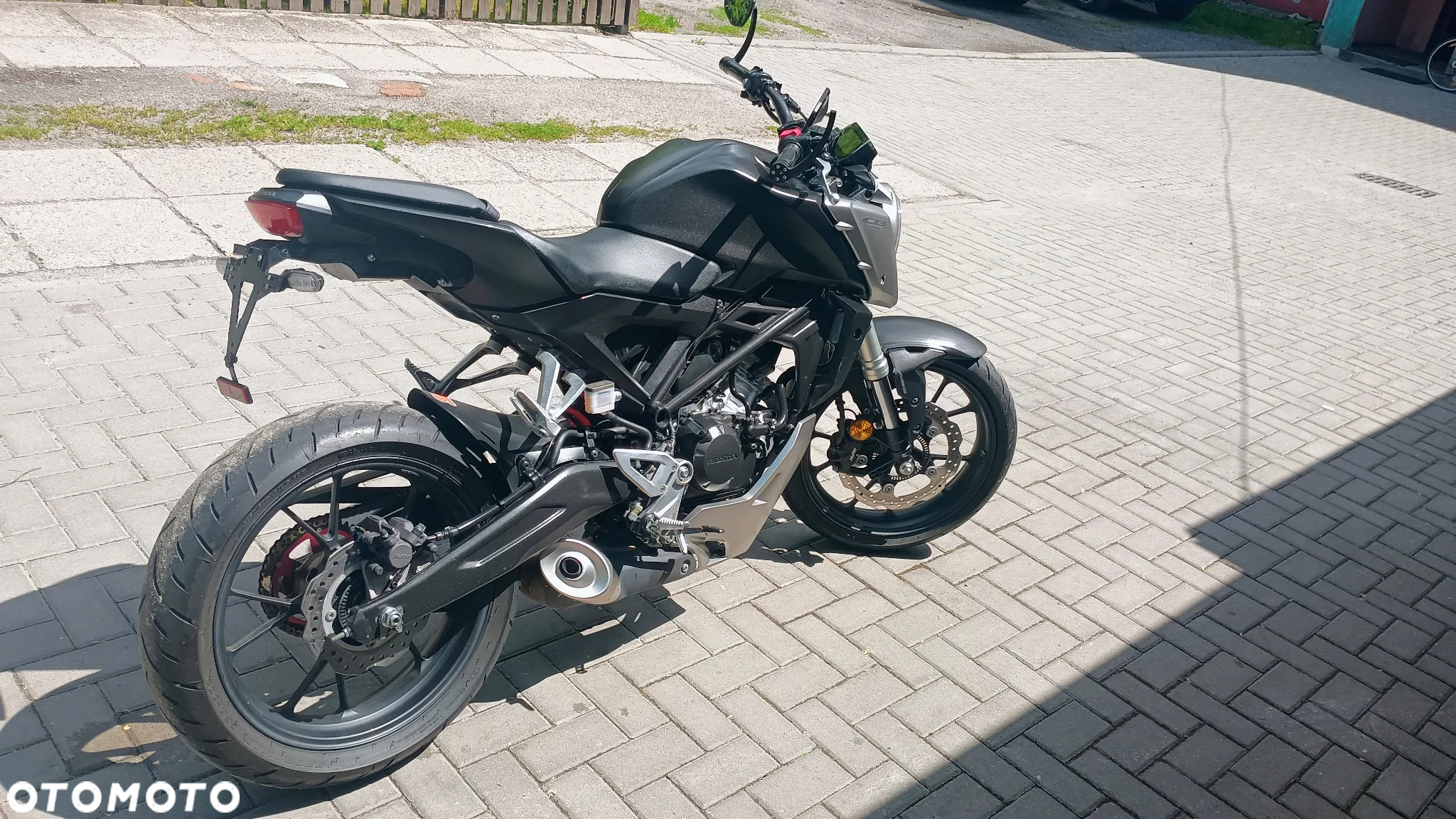Honda CB - 4