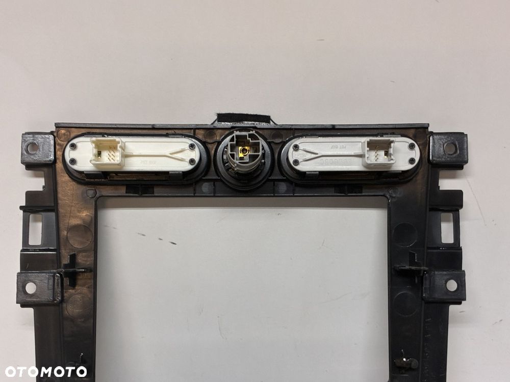 FORD MUSTANG PANEL STEROWANIA NAWIEWU KLIMATYZACJI RAMKA KOMPLET 19980-DZU7A - 4