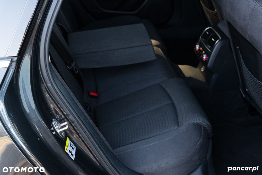 Audi A6 Avant 2.0 TDI ultra S tronic - 27