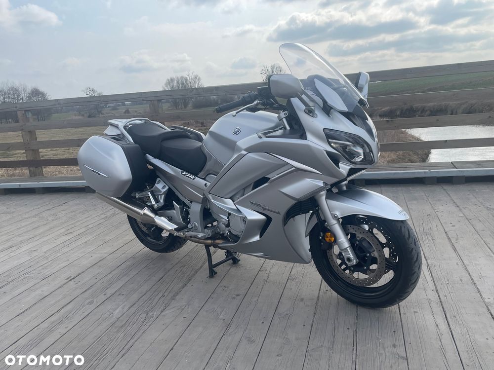 Yamaha FJR - 3