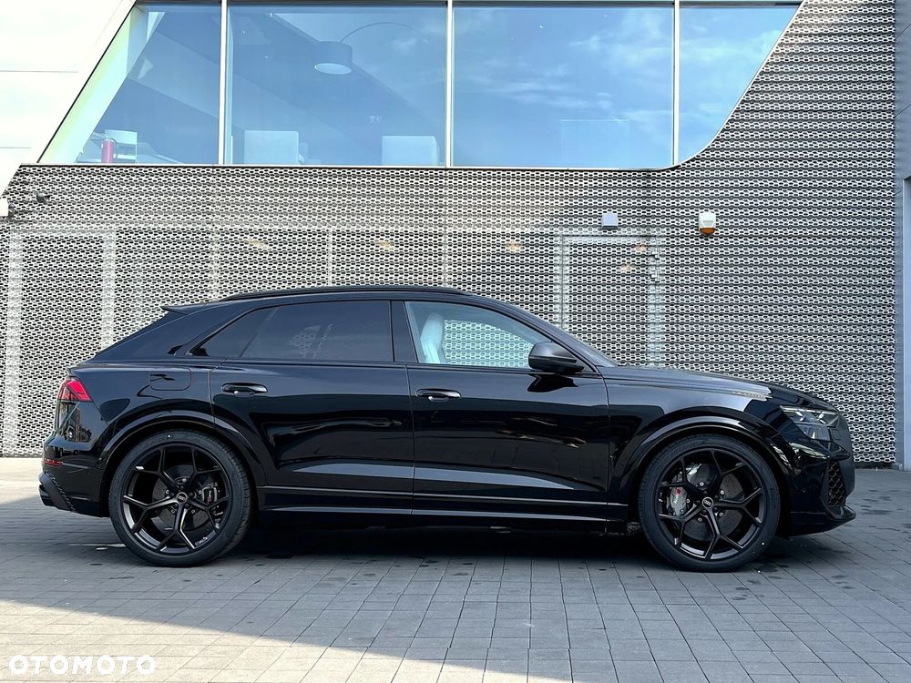 Audi RS Q8 - 5