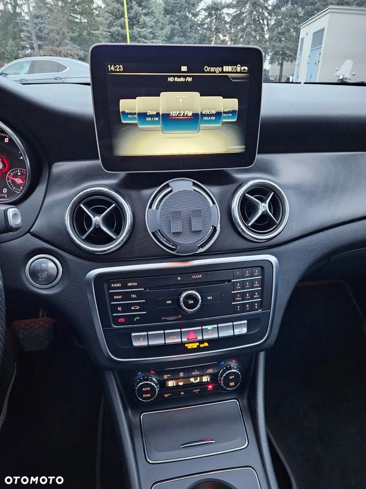 Mercedes-Benz CLA 250 7G-DCT - 13