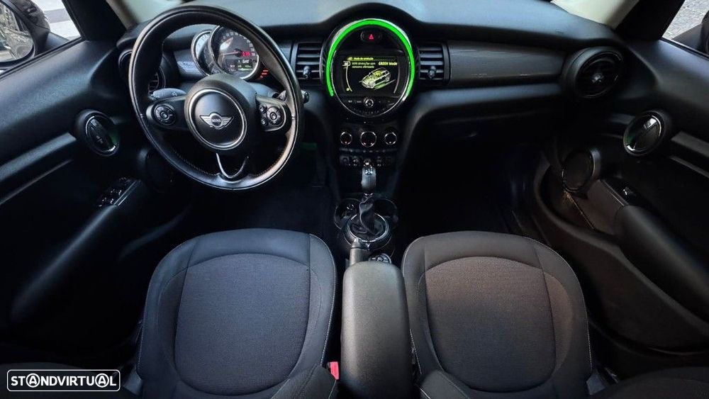 MINI 5 Portas Cooper D Aut. - 12