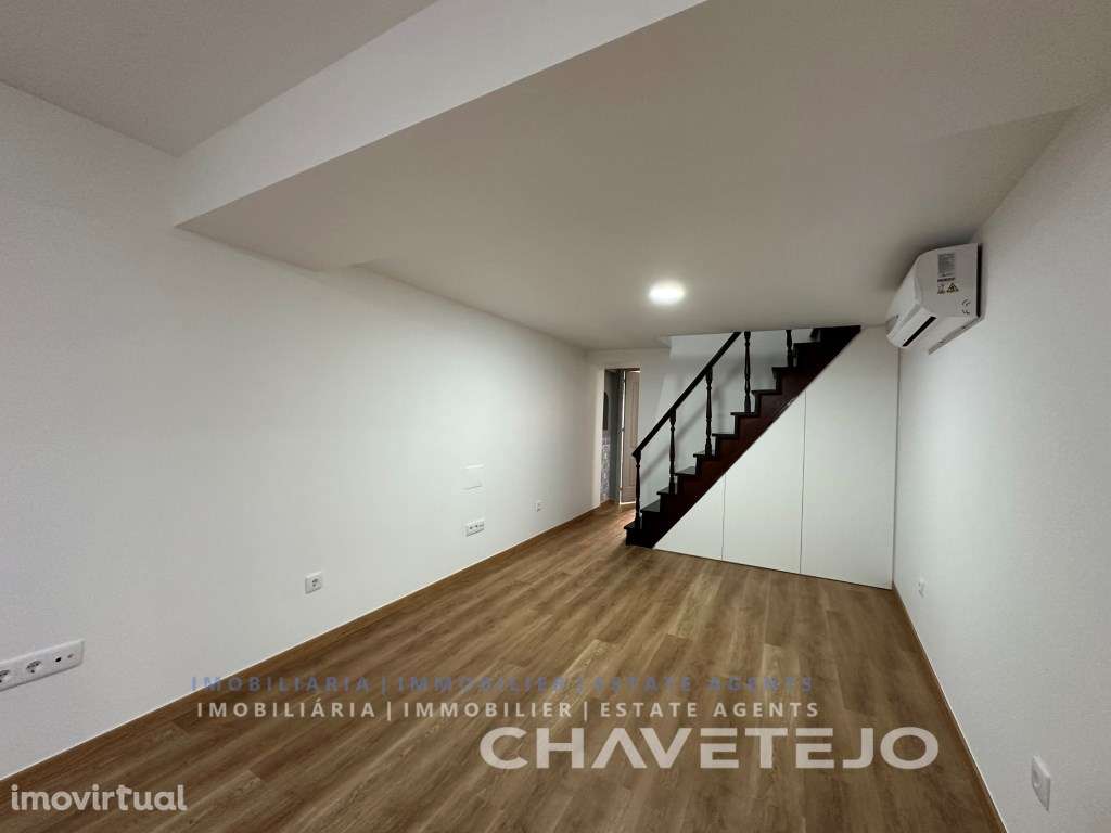 T2 remodelado situado no centro histórico de Tomar. - Grande imagem: 3/15