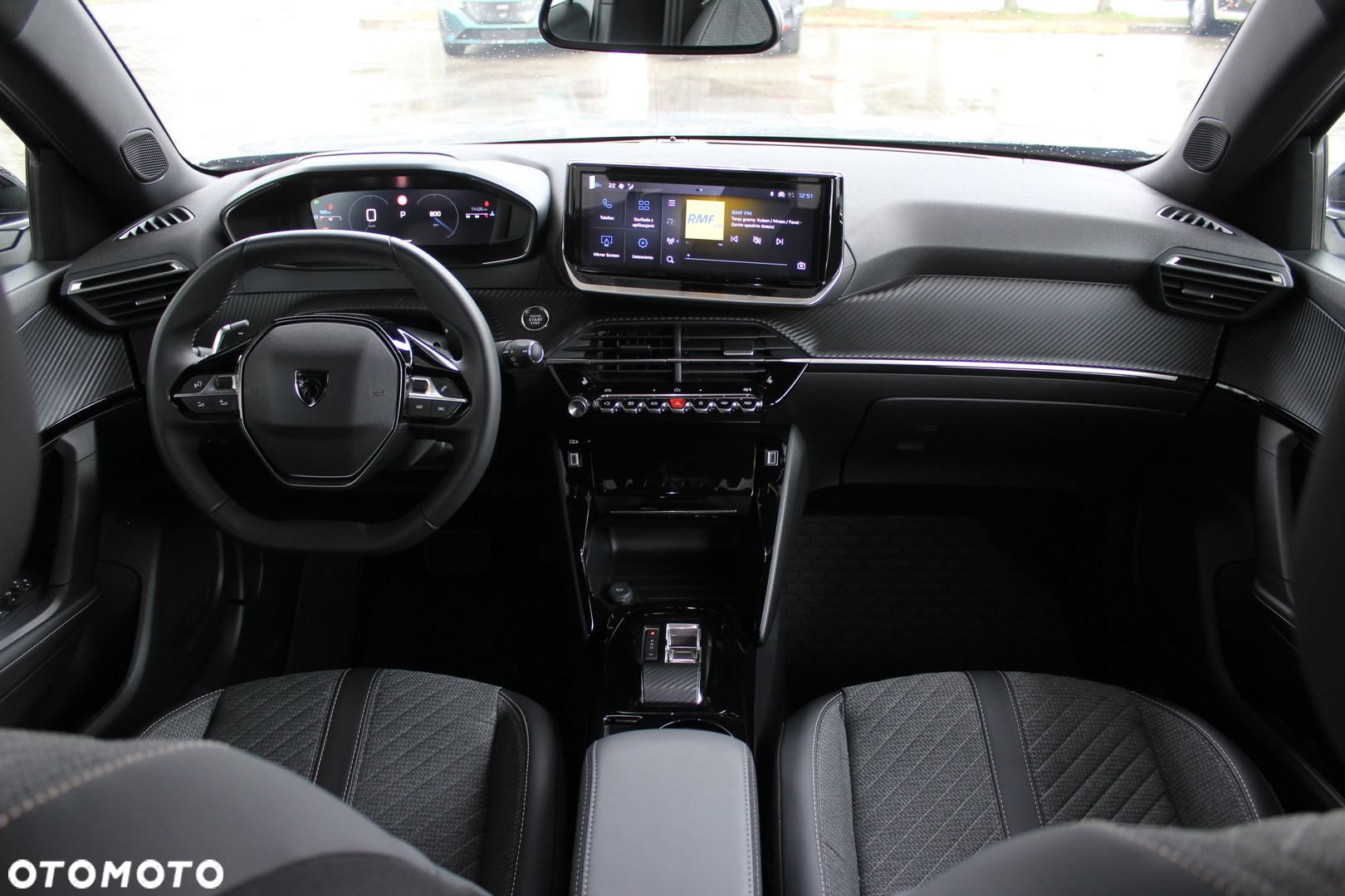 Peugeot 2008 - 11