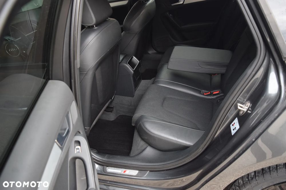 Audi A4 Avant 1.8 TFSI S line Sportpaket - 31