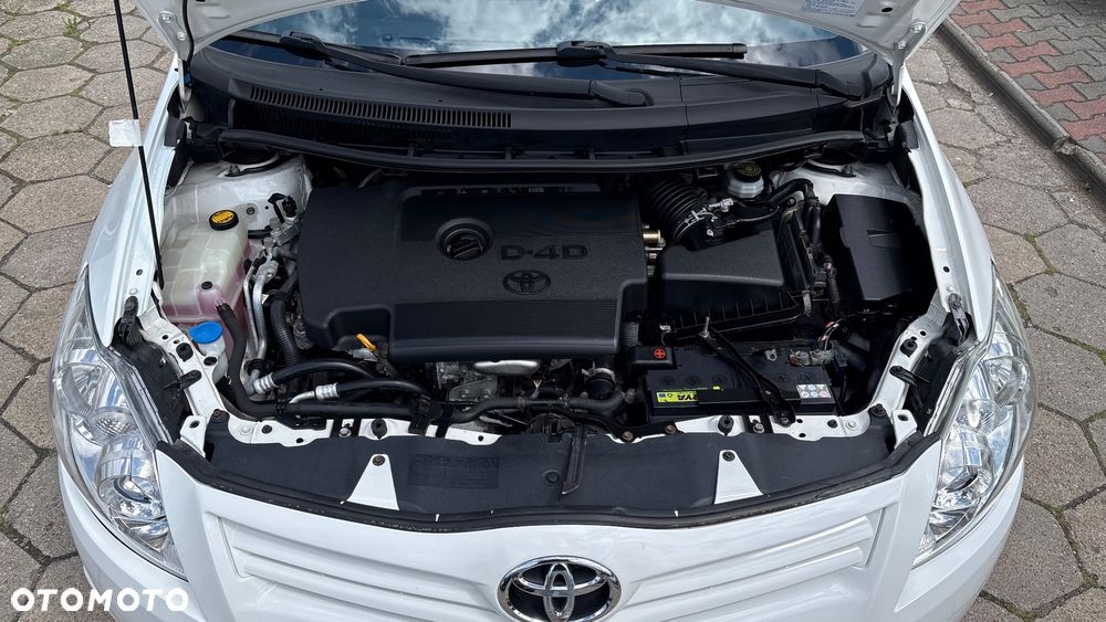 Toyota Auris 2.0 D-4D Executive - 35