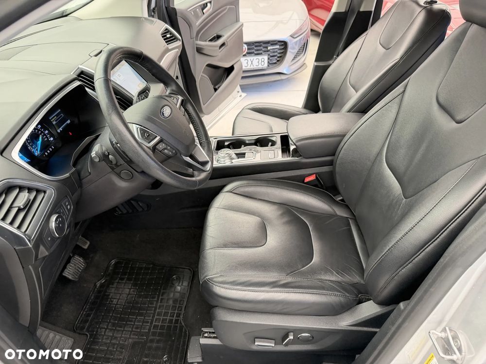 Ford Edge - 7