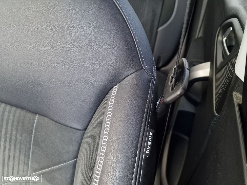 Peugeot 2008 1.2 PureTech Crossway - 12