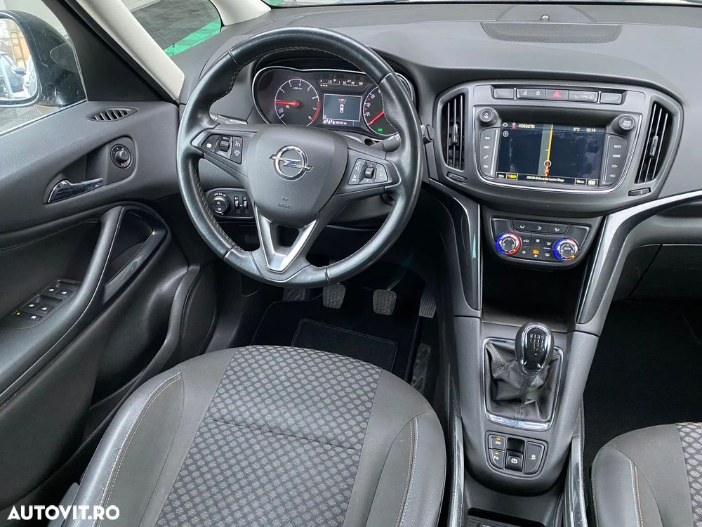 Opel Zafira - 17