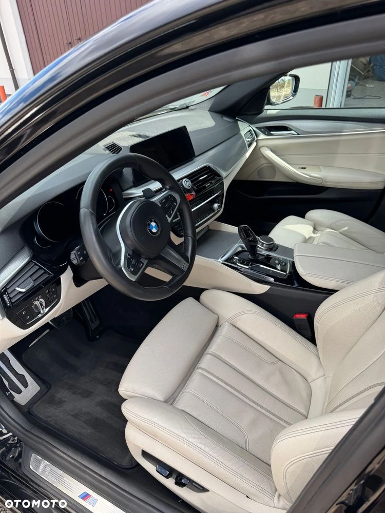 BMW Seria 5 520d xDrive - 5
