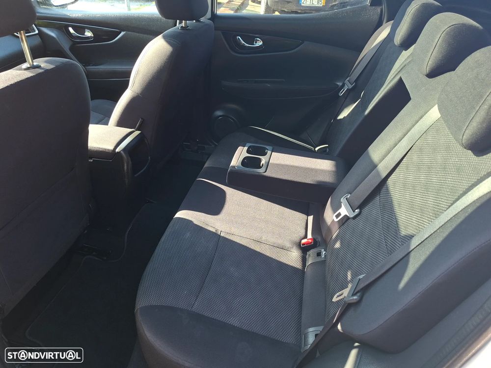 Nissan Qashqai 1.5 dCi Tekna Premium S - 8