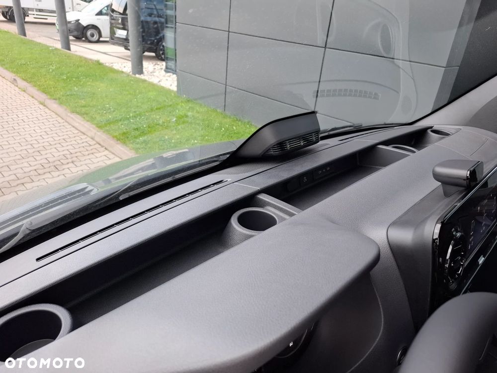 Mercedes-Benz Sprinter 319 CDI Furgon PRO 3665 mm L2H2 - 35