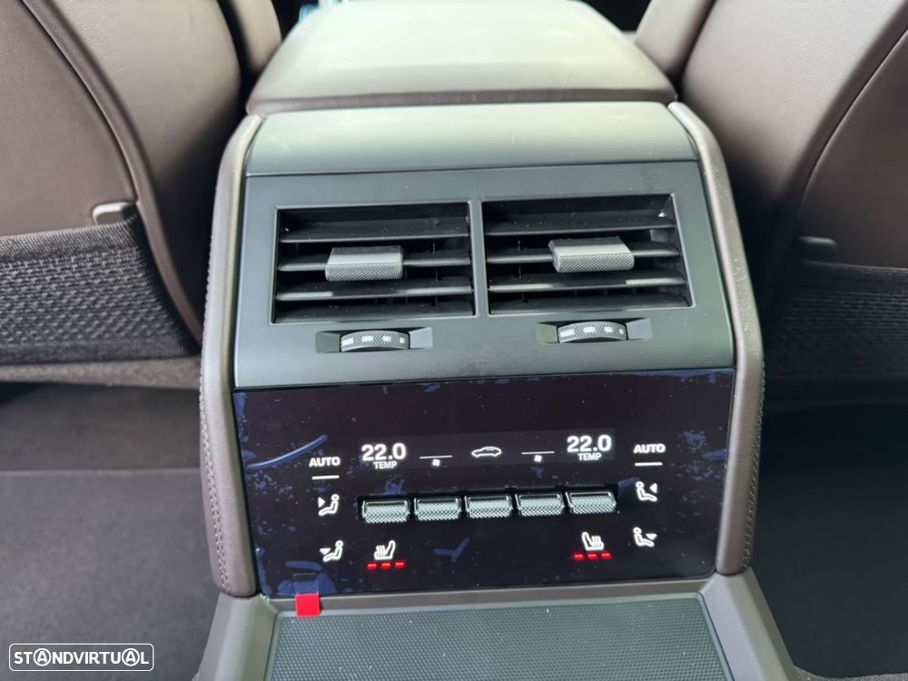 Porsche Panamera 4 E-Hybrid - 18