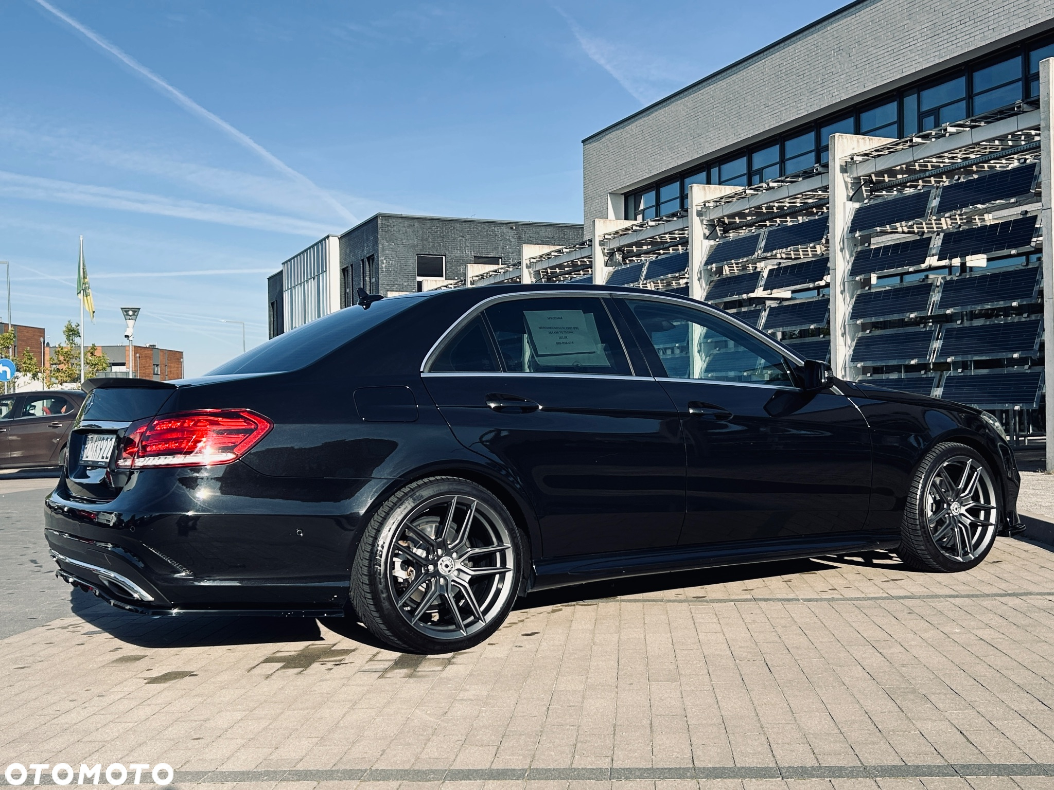 Mercedes-Benz Klasa E 200 CGI BlueEFFICIENCY Automatik Avantgarde - 8