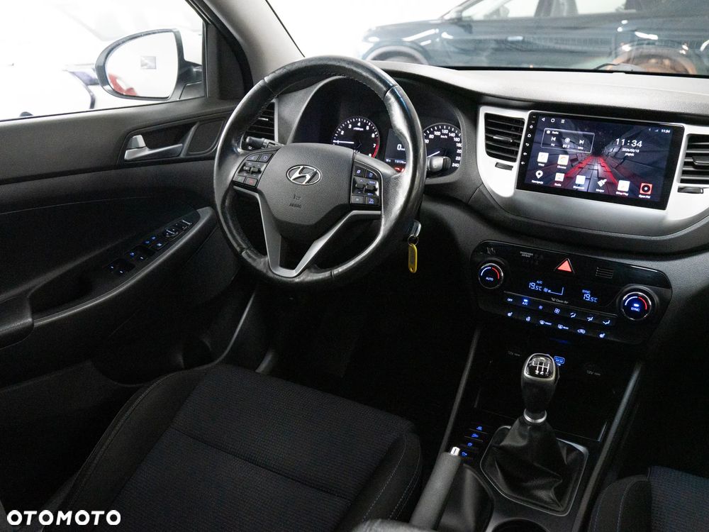 Hyundai Tucson 1.6 GDI BlueDrive Comfort 2WD - 27