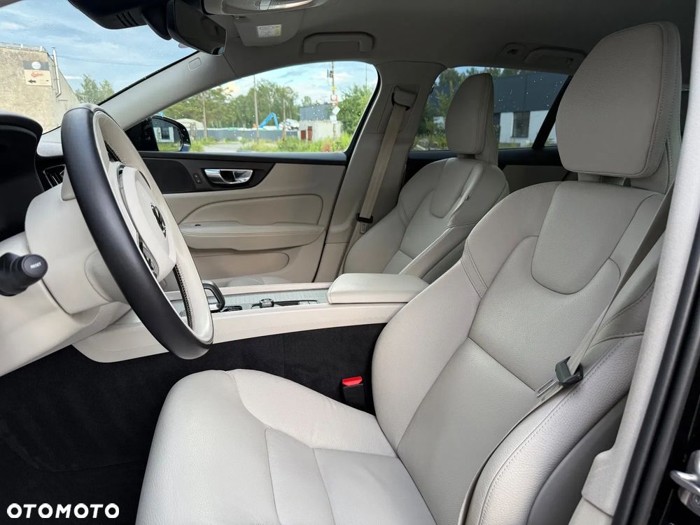 Volvo V60 B3 B Geartronic RDesign - 22