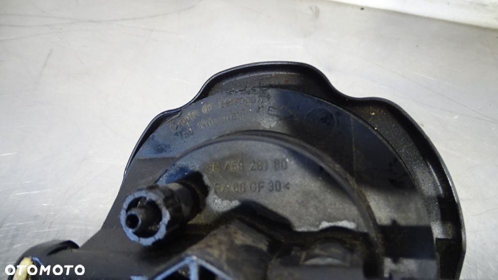 OBUDOWA FILTRA PALIWA VOLVO S40 II 2.0 9645928180 - 10