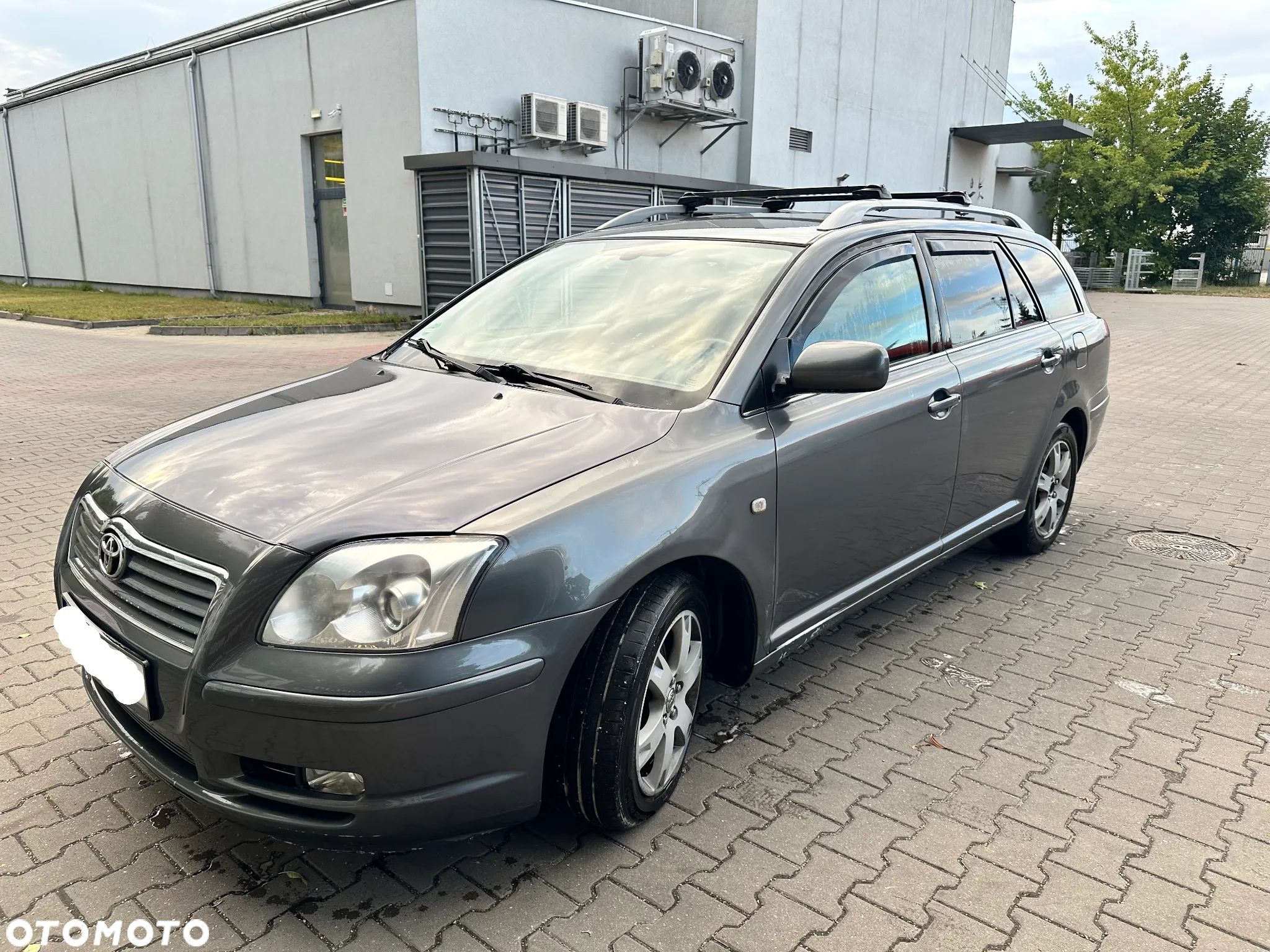 Toyota Avensis 2.0 VVT-i Sol - 1
