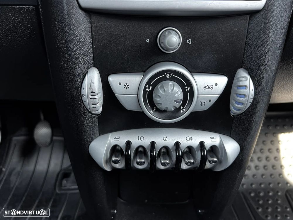 MINI 3 Portas Cooper D - 9