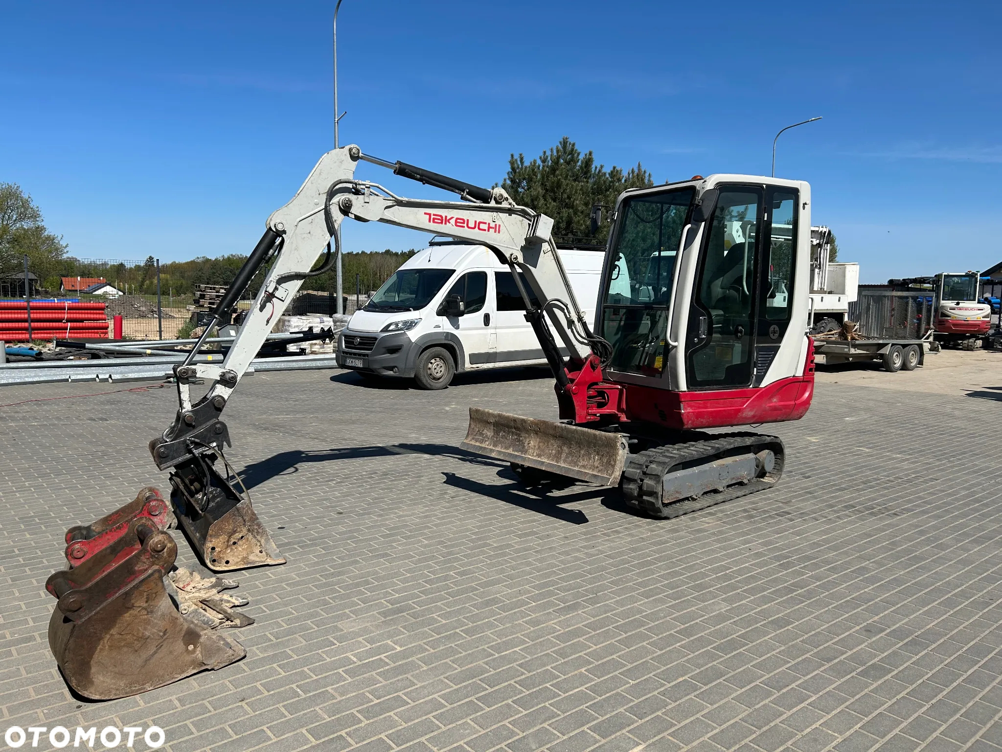 Takeuchi TB228 - 3