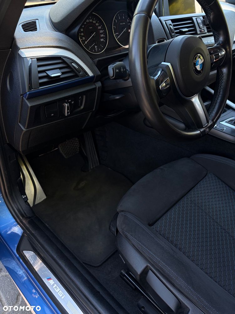BMW 1M - 23